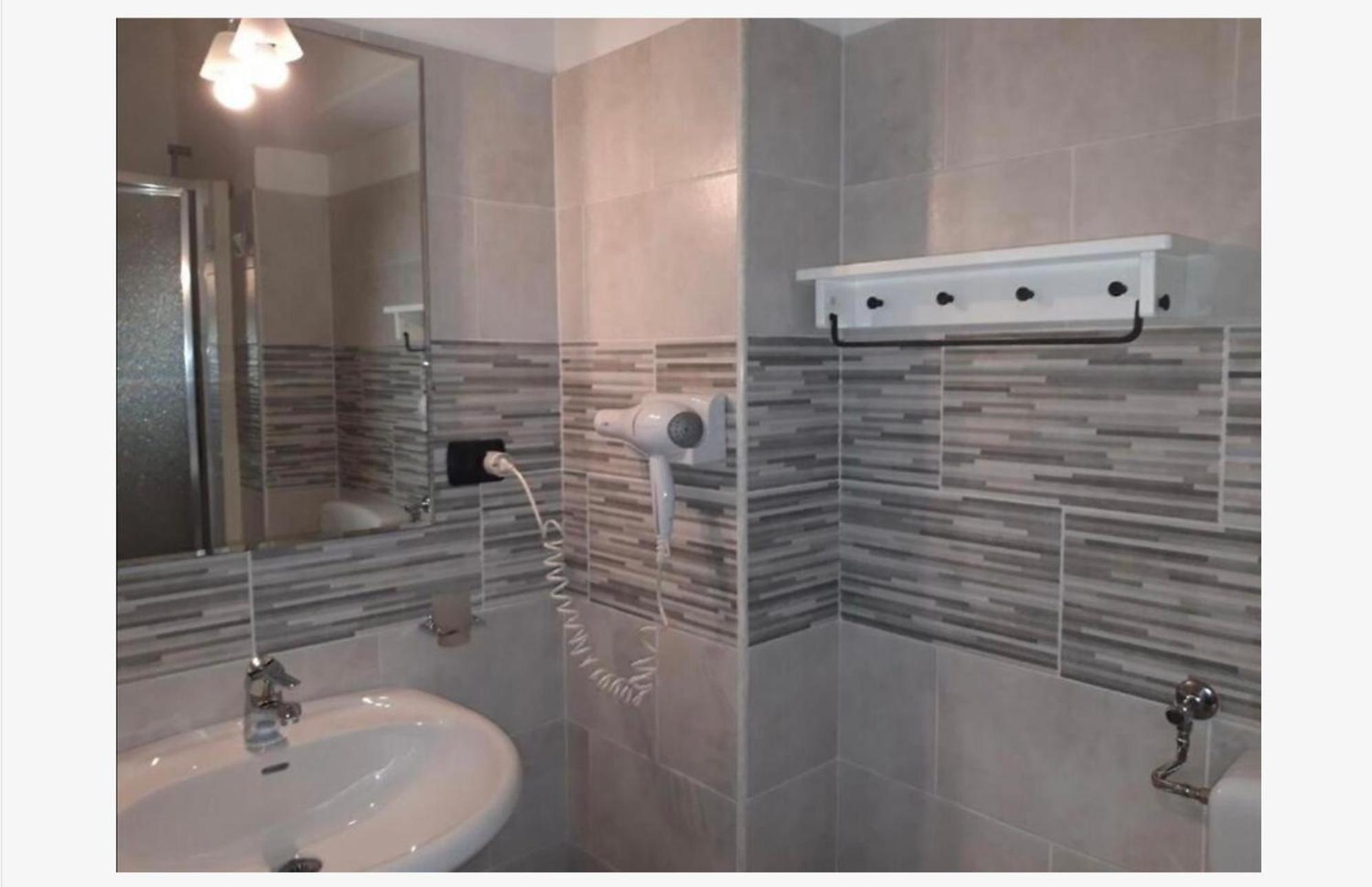 Giorgia Airport 2 Bed & Breakfast *